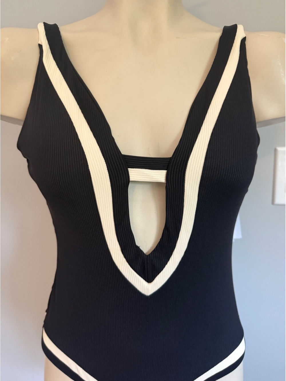BECCA by Rebecca Virtue Black and White One-Piece Swimsuit Size Medium - Picture 2 of 15